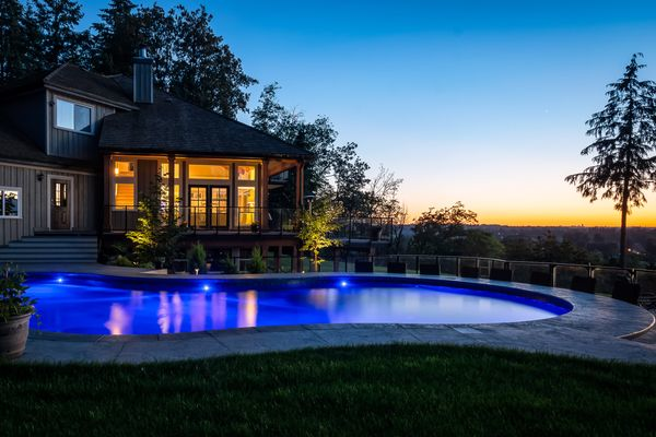 Building The Dream - Vinyl Swimming Pool Construction